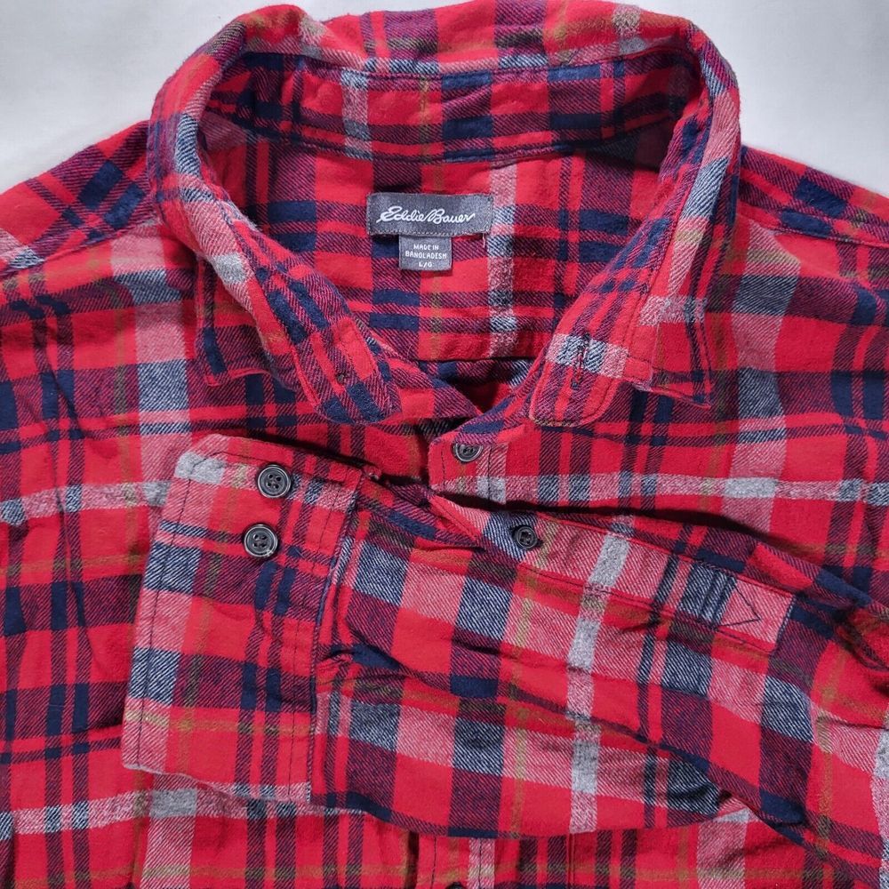 Eddie Bauer Men's Large Red Plaid Flannel Long Sleeve Button Up Shirt